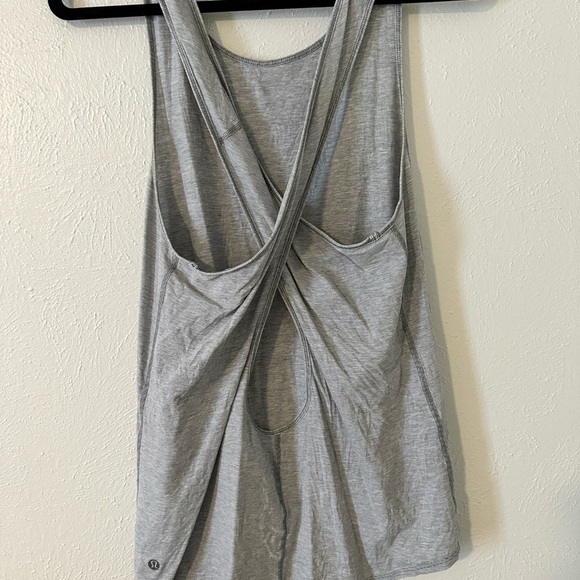 Lululemon Physically Fit Tank
Wee Stripe White Heathered Medium Grey​​ - Picture 6 of 9